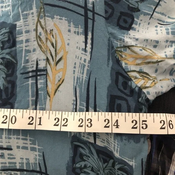 Island Blue Shirt Men 2XL Blu Floral Block Print Rayon Short Sleeve Hawaiian XXL - Picture 6 of 7